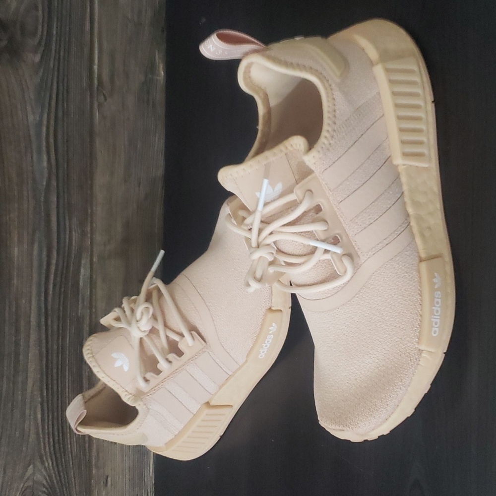 NEW Adidas Originals NMD R1 Blush Pink‎ Neutral Sneakers Casual Everyday Shoes